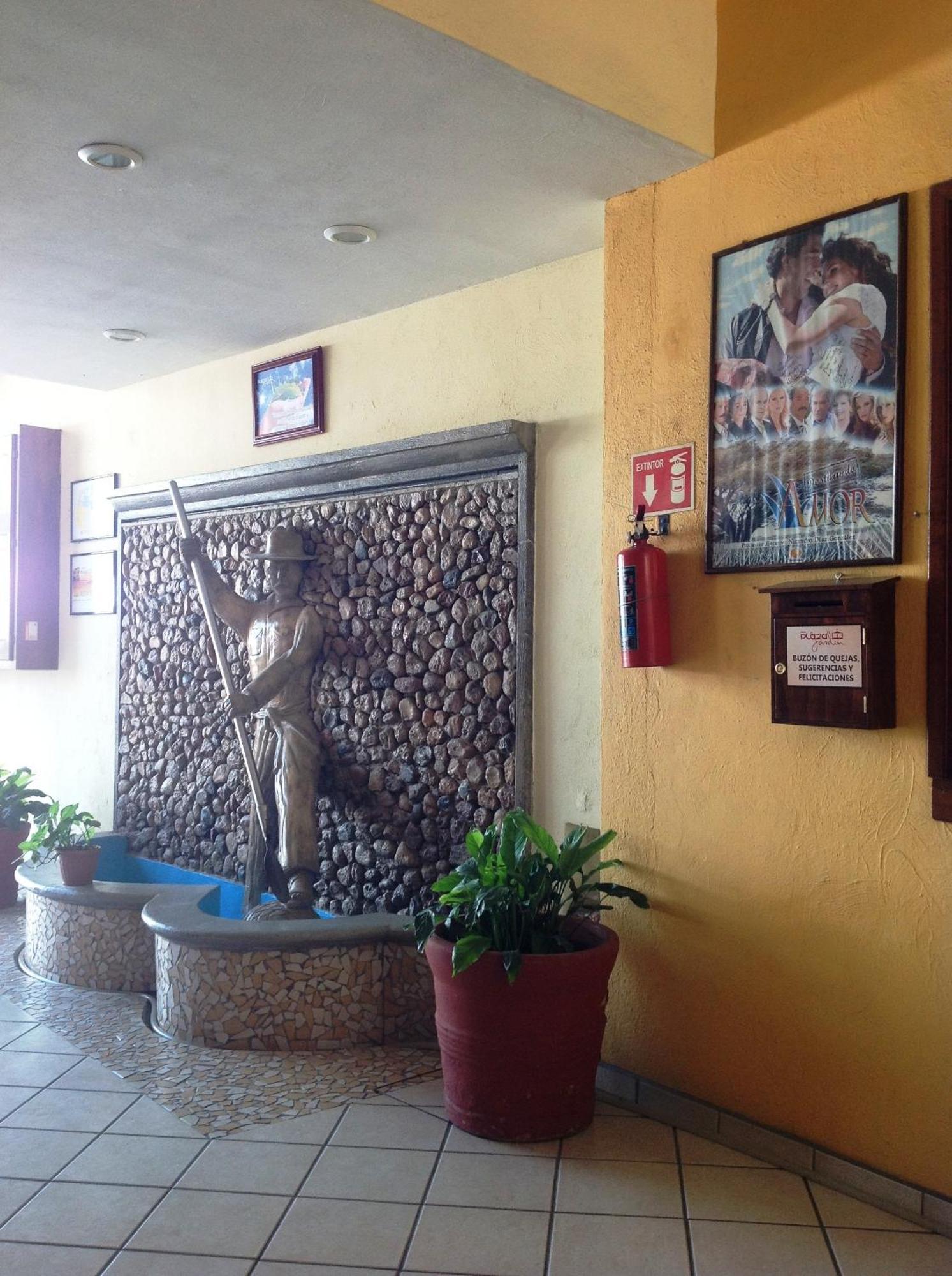 Plaza Jardin Hotel Tequila Bagian luar foto